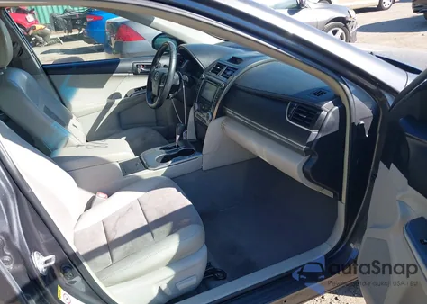 2012 Toyota Camry Hybrid Xle z USA, uszkodzony, nr VIN 4T1BD1FK8CU051007